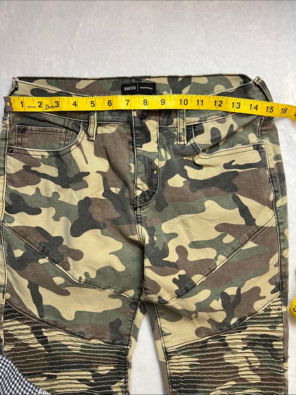 True Religion Men's Rocco Camo Skinny Jeans - Green Camo 2090 - Picture 4 of 6